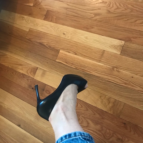 YSL peep-toe leather tribute two pumps - Picture 5 of 5